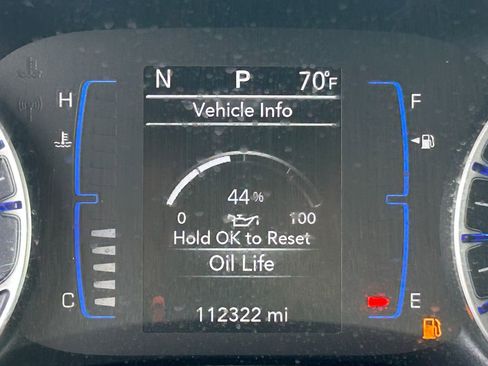 Used 2020 Chrysler Pacifica Touring-L FWD image 22