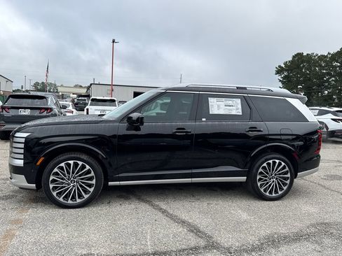 New 2026 Hyundai Palisade Calligraphy FWD image 2