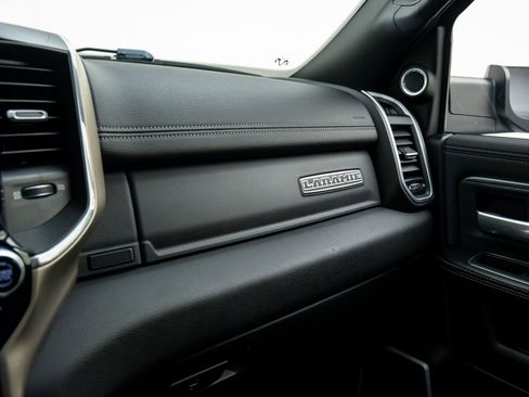 Used 2019 RAM 2500 Laramie image 26