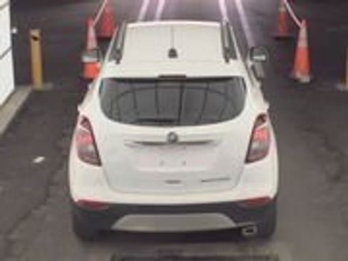 Used 2022 Buick Encore Preferred w/ Safety Package image 4