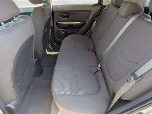Used 2012 Kia Soul FWD image 17