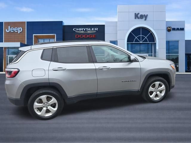 Used 2020 Jeep Compass Latitude w/ Popular Equipment Group AWD/4WD image 5