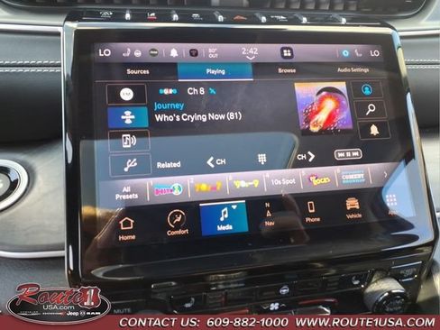 Used 2023 Jeep Grand Cherokee L Limited w/ Black Appearance Package AWD/4WD image 33
