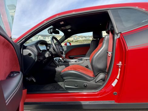 Used 2015 Dodge Challenger SRT Hellcat image 20