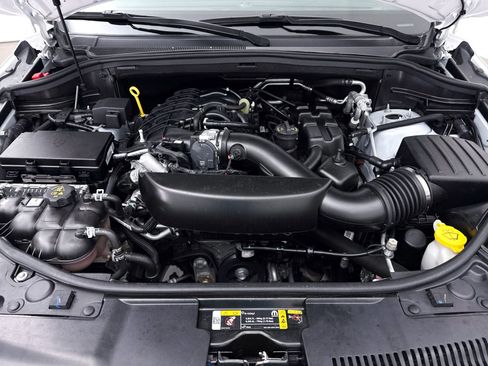 Used 2023 Dodge Durango GT AWD/4WD image 9