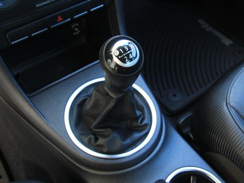 Used 2012 Volkswagen Beetle 2.5 image 16