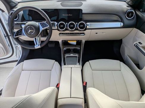 New 2026 Mercedes-Benz GLB 250 image 13