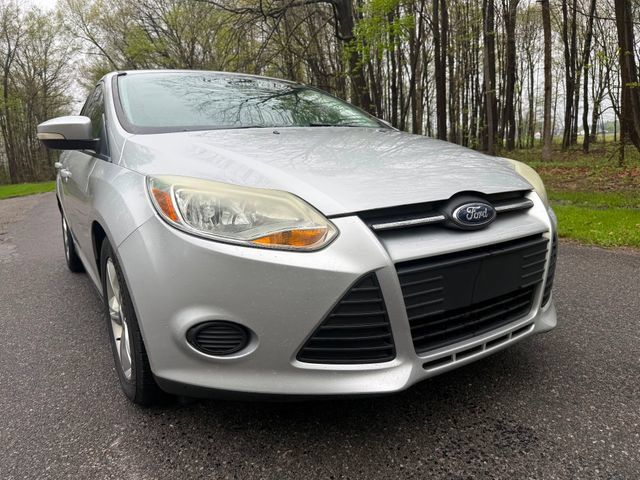 Used 2014 Ford Focus SE FWD image 6