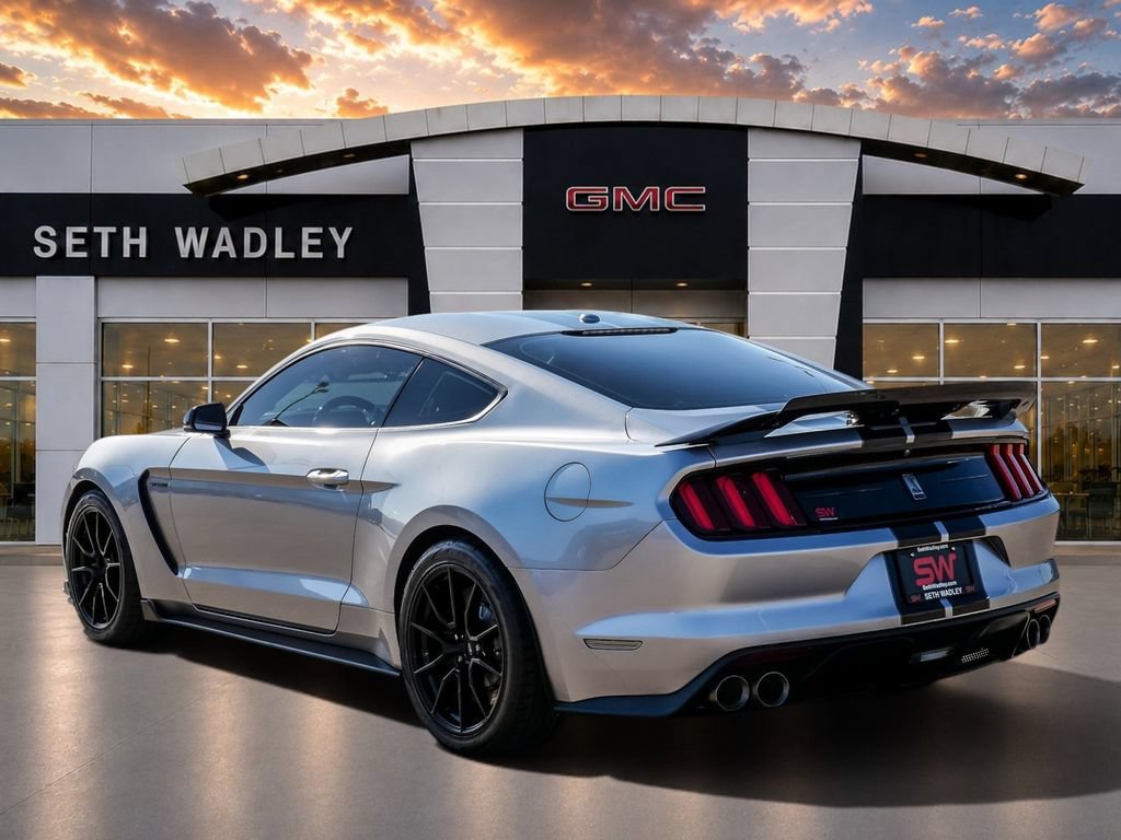 Used 2020 Ford Mustang Shelby GT350 w/ Technology Package RWD image 5