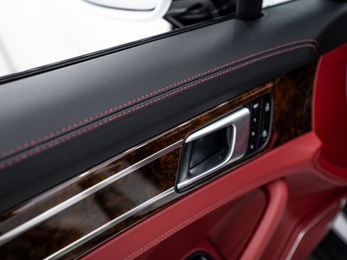 Certified 2022 Porsche Panamera 4 image 17