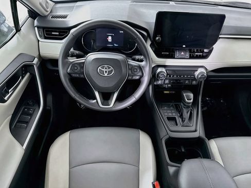 Used 2023 Toyota RAV4 XLE Premium AWD/4WD image 4