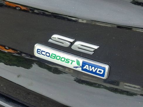 Used 2020 Ford Fusion SE AWD/4WD image 32