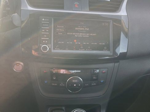 Used 2019 Nissan Sentra SV image 13