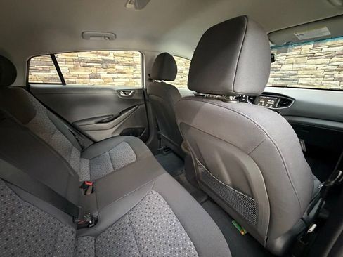 Used 2019 Hyundai Ioniq Base image 29