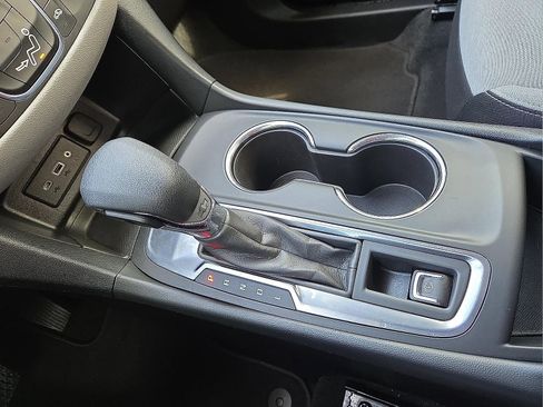 Used 2023 Chevrolet Equinox LS w/ LS Convenience Package image 25