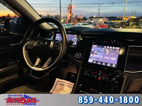 Used 2022 Jeep Grand Cherokee L Laredo w/ Luxury Tech Group I image 50