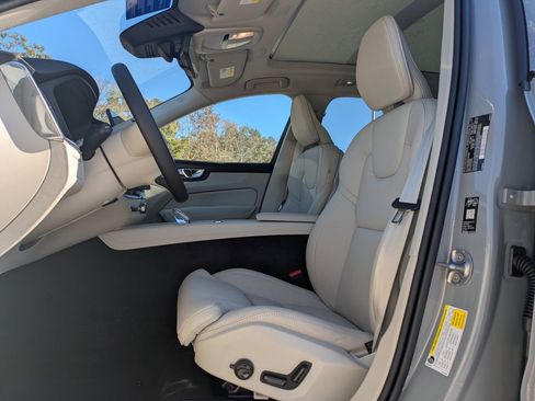 New 2026 Volvo XC60 B5 Ultra w/ Protection Package Premier AWD/4WD image 2