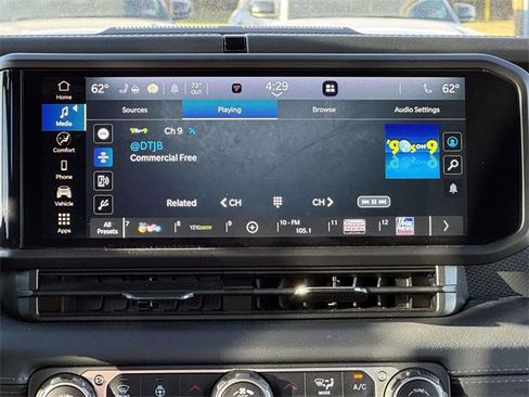 Used 2024 Jeep Wrangler Unlimited Rubicon w/ Convenience Group image 3