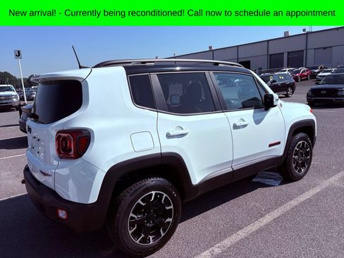 Used 2023 Jeep Renegade Trailhawk w/ Sun/Sound Group AWD/4WD image 4