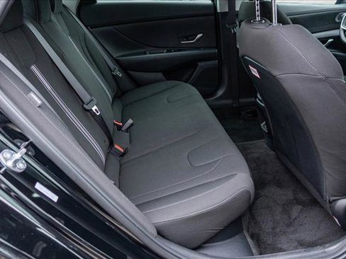 Certified 2025 Hyundai Elantra Blue image 25