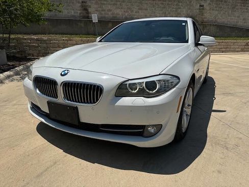 Used 2013 BMW 528i Sedan image 4
