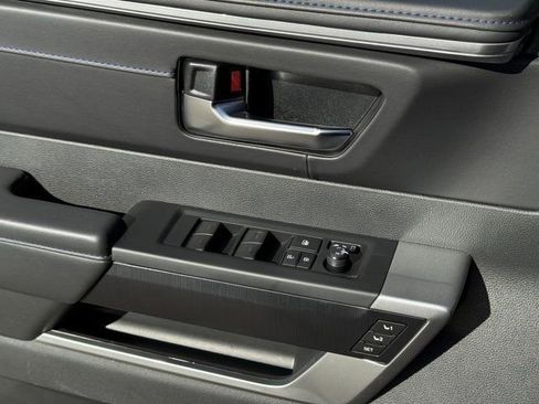 Used 2025 Toyota Tundra Platinum image 28