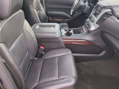 Used 2017 GMC Yukon SLT w/ Open Road Package image 11