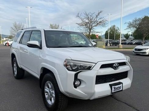 Used 2016 Toyota 4Runner SR5 Premium AWD/4WD image 4