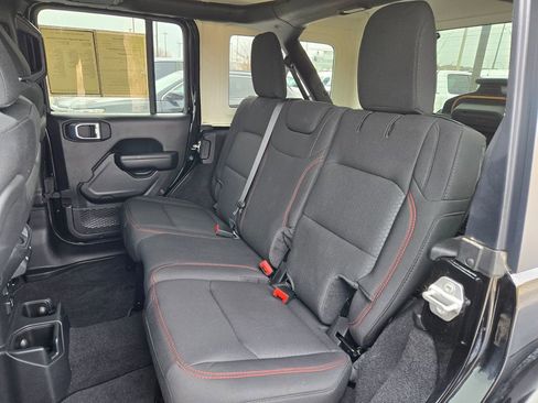 Used 2021 Jeep Wrangler Unlimited Rubicon image 28