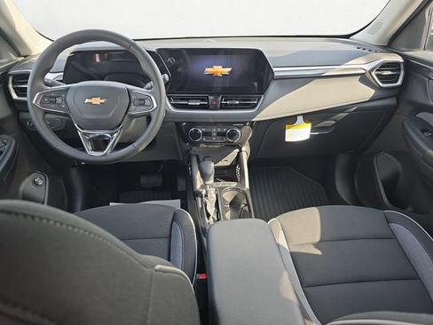 New 2026 Chevrolet TrailBlazer LT w/ Convenience Package AWD/4WD image 10