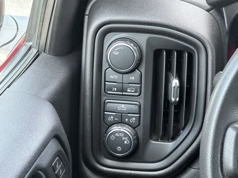 Used 2020 Chevrolet Silverado 1500 Custom w/ Custom Value Package AWD/4WD image 21