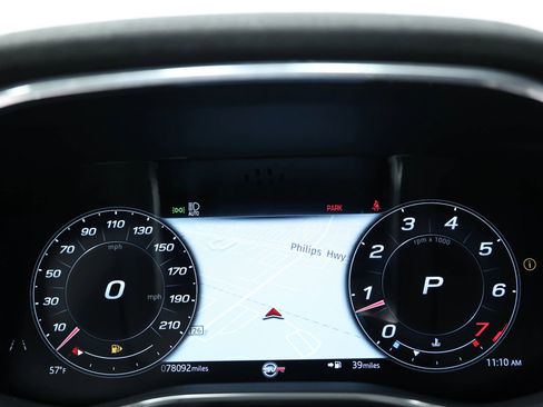 Used 2021 Jaguar F-PACE SVR image 24