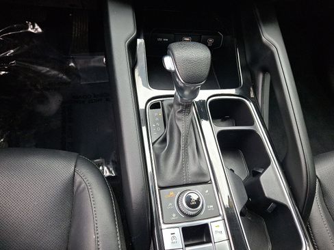 Used 2023 Kia Telluride LX image 16