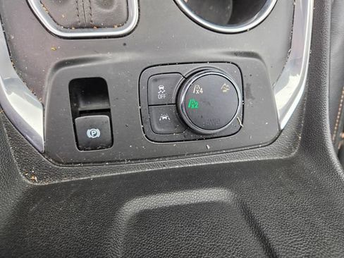 Used 2020 Chevrolet Traverse RS w/ LPO, Floor Liner Package AWD/4WD image 8