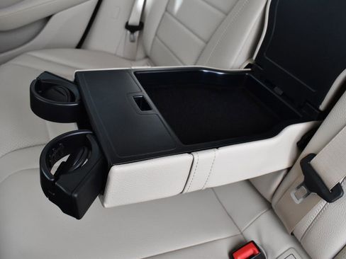 Certified 2022 Mercedes-Benz GLC 300 4MATIC image 27