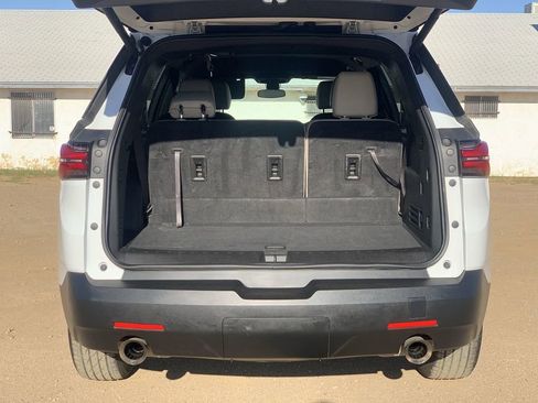 Certified 2023 Chevrolet Traverse LT FWD image 24