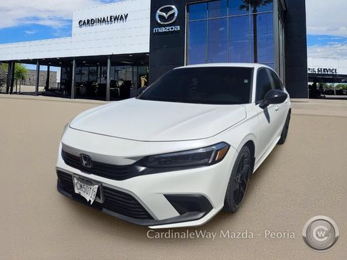 Used 2024 Honda Civic Sport image 2