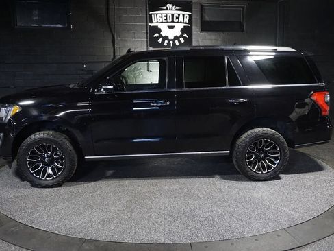 Used 2019 Ford Expedition Limited AWD/4WD image 3