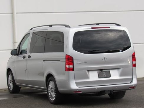 Used 2023 Mercedes-Benz Metris Passenger image 5