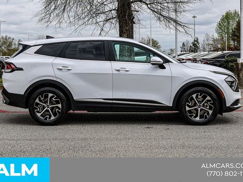 Used 2023 Kia Sportage EX image 11
