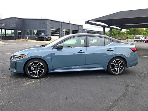 Used 2025 Nissan Sentra SR image 5