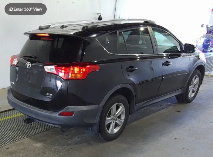 Used 2015 Toyota RAV4 XLE AWD/4WD image 2
