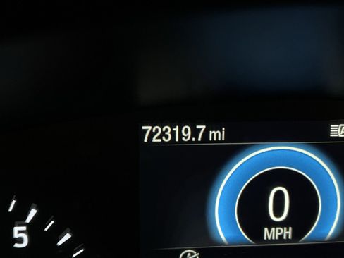 Used 2020 Ford Escape SE image 17