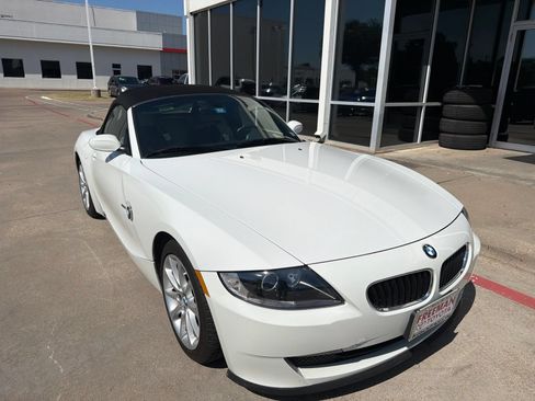 Used 2007 BMW Z4 3.0i RWD image 4