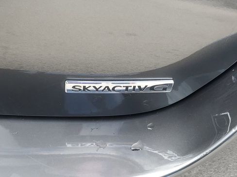 Used 2022 MAZDA MAZDA3 s image 8