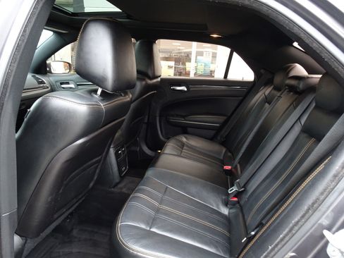 Used 2016 Chrysler 300 S w/ Light Group image 17