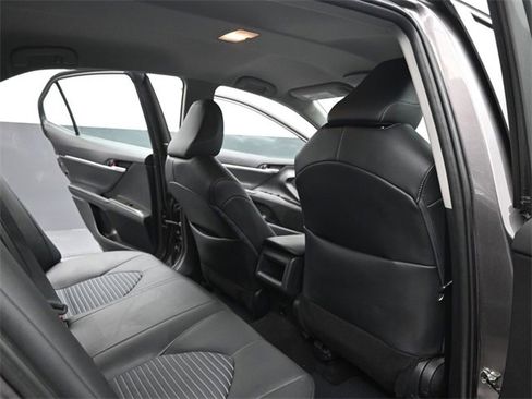 Used 2024 Toyota Camry SE image 20