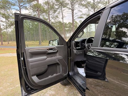 Used 2026 Chevrolet Silverado 1500 RST AWD/4WD image 12