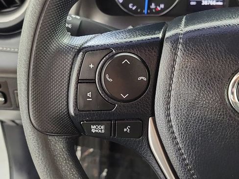 Used 2018 Toyota RAV4 LE Plus AWD/4WD image 24