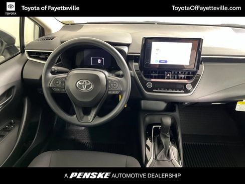 Used 2026 Toyota Corolla LE FWD image 12